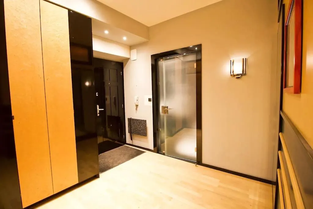 Apartment In The Heart Of براغ 0*,